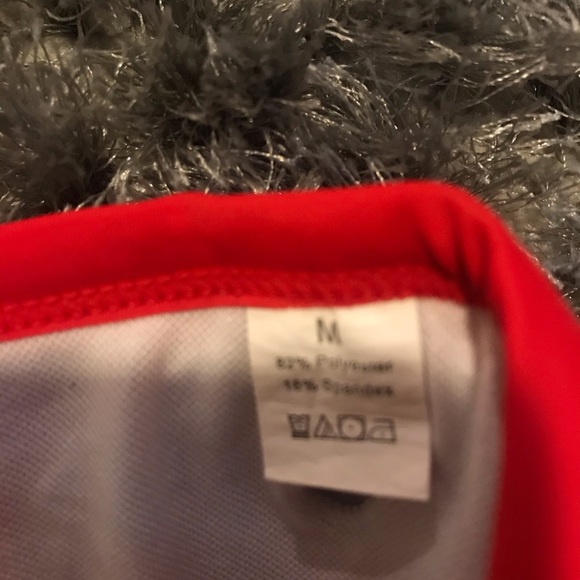 Red triangle bikini top! - Picture 3 of 3